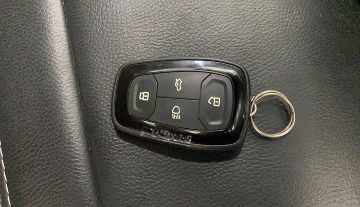 2018 Tata NEXON XZ PLUS DIESEL, Diesel, Manual, 25,476 km, Key Close Up