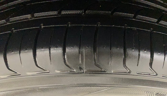 2018 Tata NEXON XZ PLUS DIESEL, Diesel, Manual, 25,476 km, Right Rear Tyre Tread