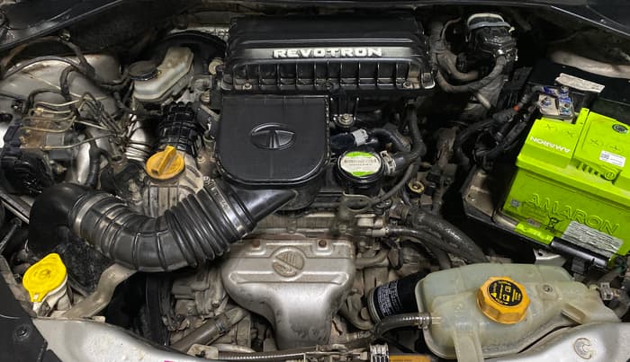 2016 Tata Tiago XZ PETROL, Petrol, Manual, 51,989 km, Engine View