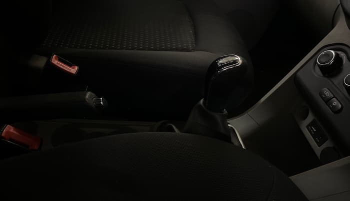 2016 Tata Tiago XZ PETROL, Petrol, Manual, 51,989 km, Gear Lever