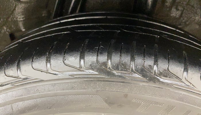 2019 Honda WR-V 1.5L I-DTEC VX MT, Diesel, Manual, 1,11,202 km, Left Rear Tyre Tread