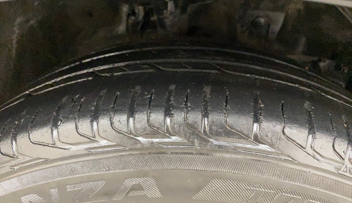 2019 Honda WR-V 1.5L I-DTEC VX MT, Diesel, Manual, 1,11,202 km, Right Front Tyre Tread