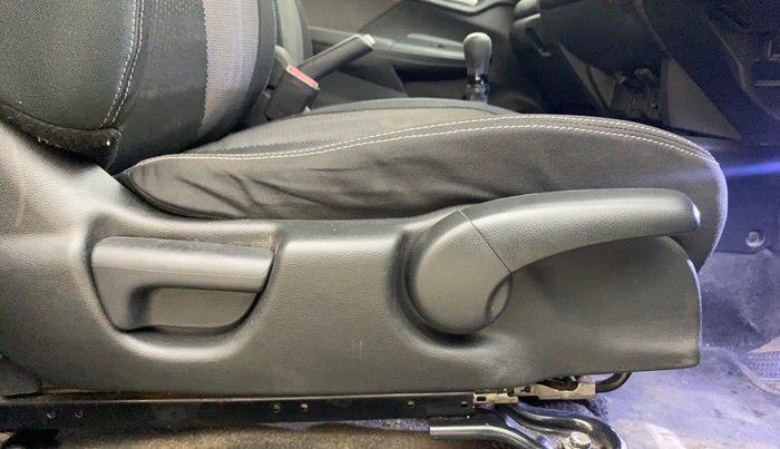 2019 Honda WR-V 1.5L I-DTEC VX MT, Diesel, Manual, 1,11,202 km, Driver Side Adjustment Panel