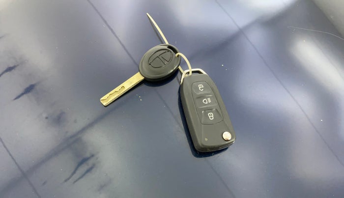 2021 Tata Tiago XZA PLUS PETROL, Petrol, Automatic, 34,912 km, Key Close Up
