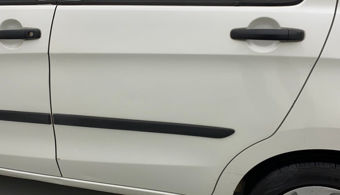 2014 Maruti Celerio VXI, Petrol, Manual, 83,895 km, Rear left door - Minor scratches