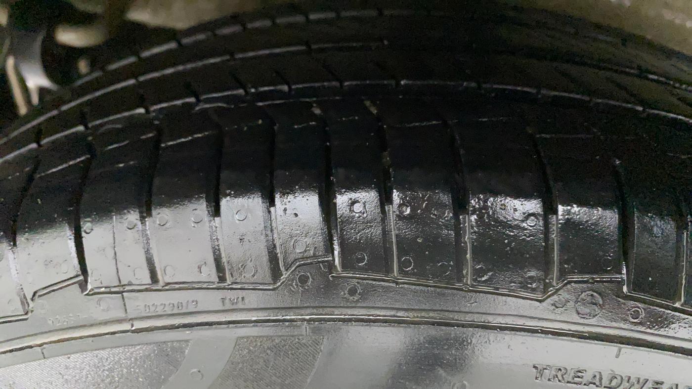 2014 Maruti Celerio VXI, Petrol, Manual, 83,895 km, Right Rear Tyre Tread