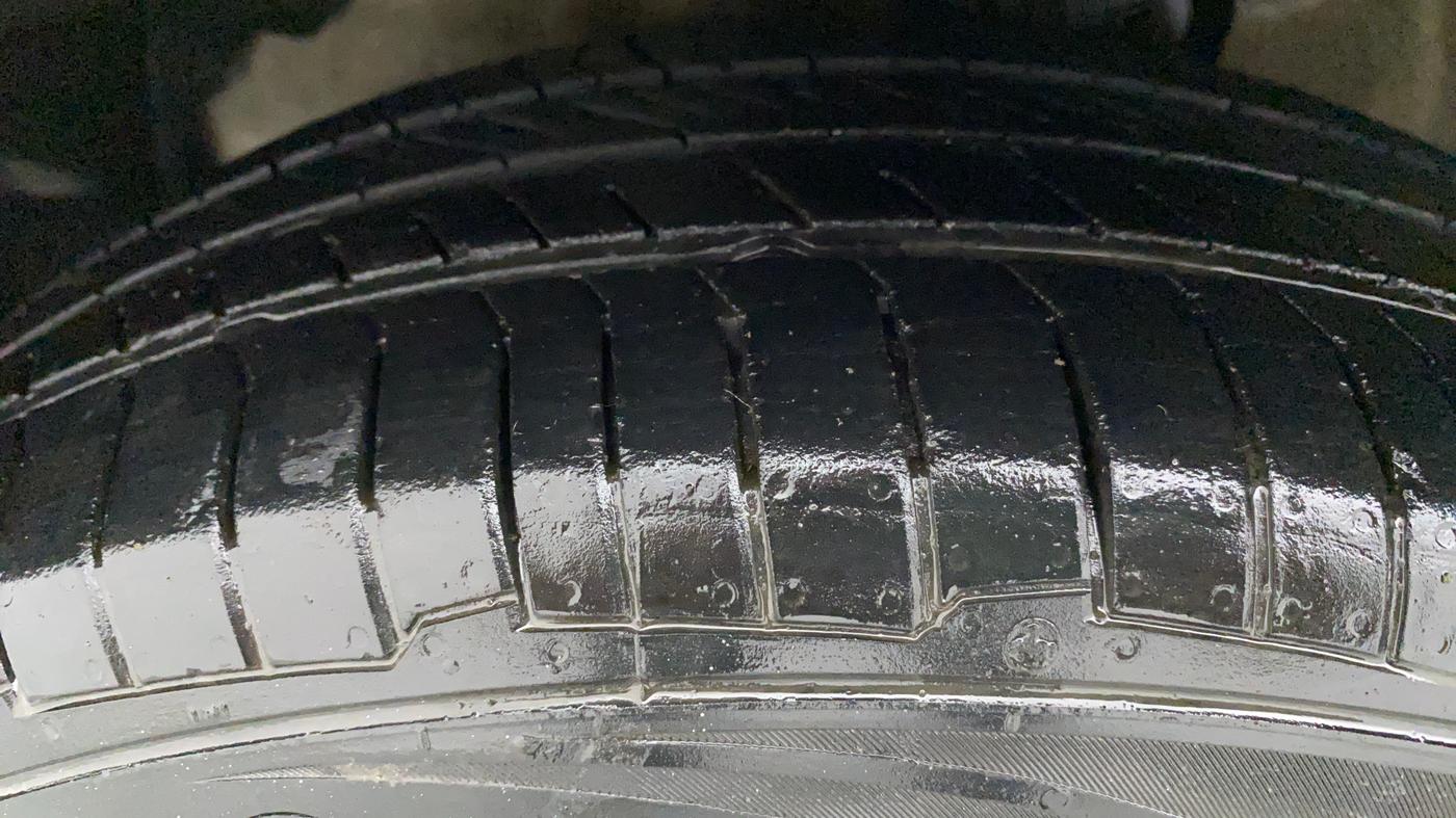 2014 Maruti Celerio VXI, Petrol, Manual, 83,895 km, Left Front Tyre Tread