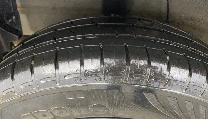 2021 Hyundai GRAND I10 NIOS SPORTZ 1.2 KAPPA VTVT, Petrol, Manual, 32,910 km, Right Rear Tyre Tread