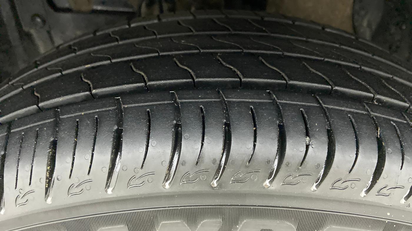 2021 Toyota URBAN CRUISER MID MT, Petrol, Manual, 10,221 km, Left Front Tyre Tread