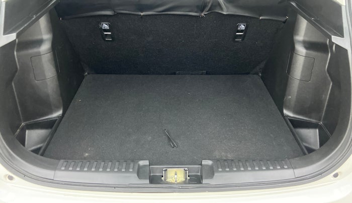 2021 Toyota URBAN CRUISER MID MT, Petrol, Manual, 10,221 km, Boot Inside