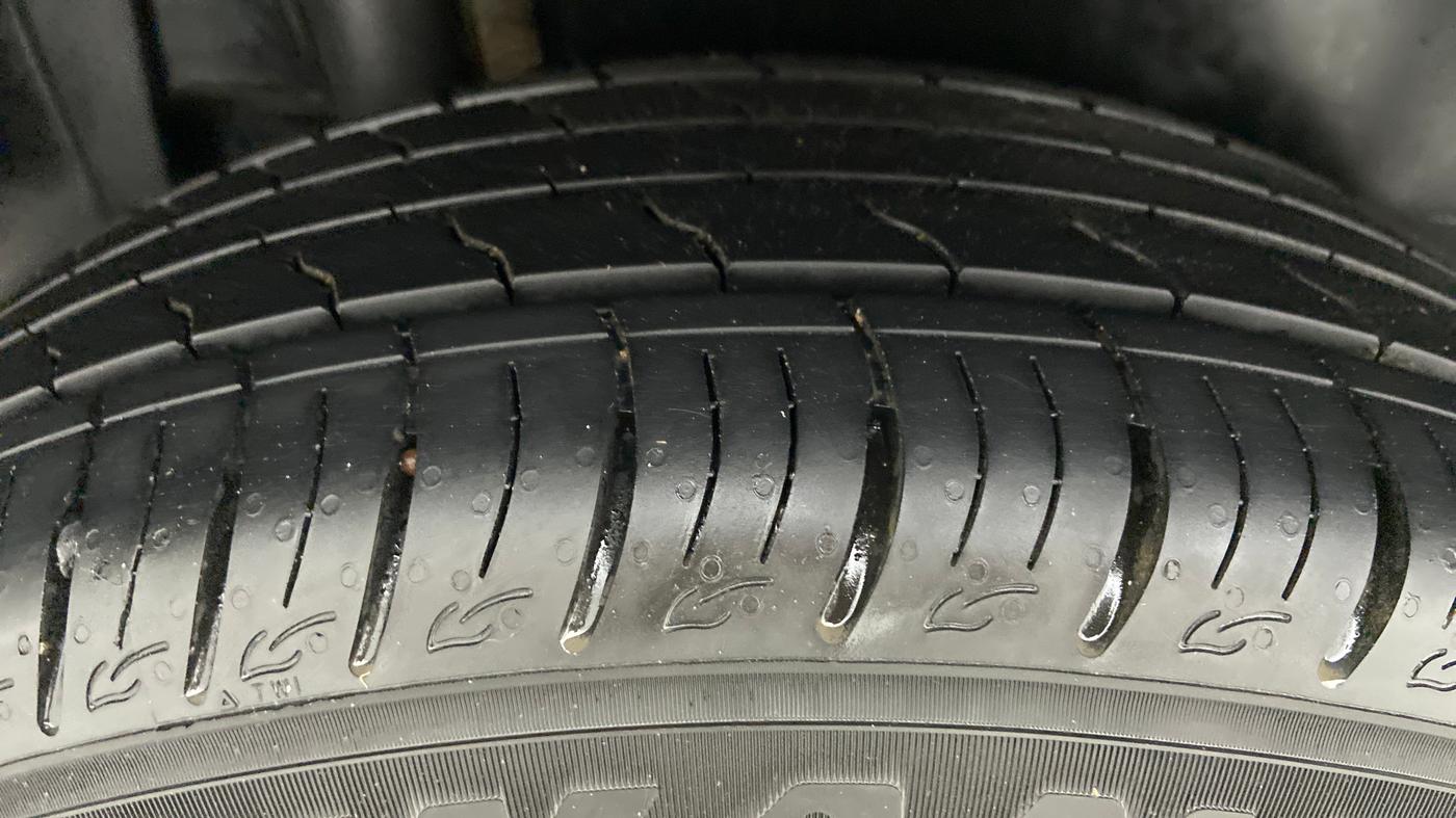 2021 Toyota URBAN CRUISER MID MT, Petrol, Manual, 10,221 km, Right Rear Tyre Tread