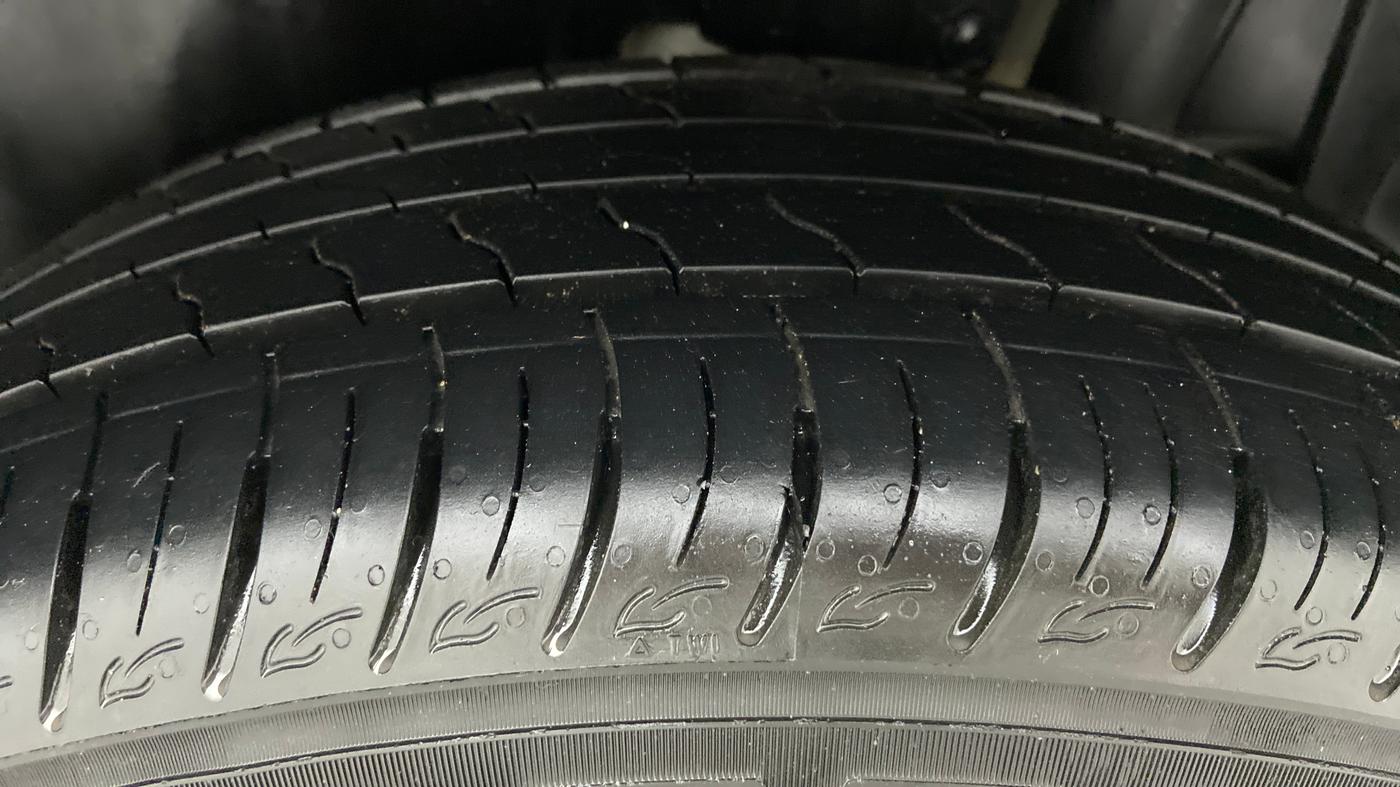 2021 Toyota URBAN CRUISER MID MT, Petrol, Manual, 10,221 km, Left Rear Tyre Tread