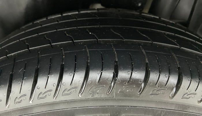 2021 Toyota URBAN CRUISER MID MT, Petrol, Manual, 10,221 km, Left Rear Tyre Tread