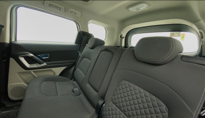 2021 Tata Safari XT PLUS, Diesel, Manual, 58,825 km, Right Side Rear Door Cabin