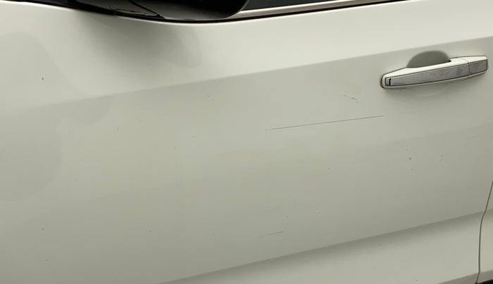 2021 Tata Safari XT PLUS, Diesel, Manual, 58,825 km, Front passenger door - Minor scratches