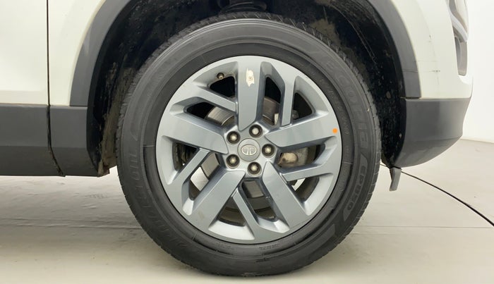 2021 Tata Safari XT PLUS, Diesel, Manual, 58,825 km, Right Front Wheel