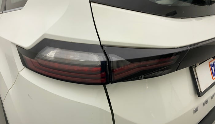 2021 Tata Safari XT PLUS, Diesel, Manual, 58,825 km, Left tail light - Minor scratches