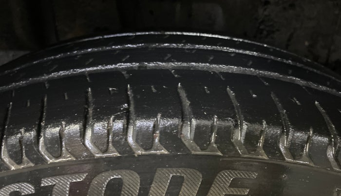 2019 Maruti Swift VXI, Petrol, Manual, 83,481 km, Right Rear Tyre Tread