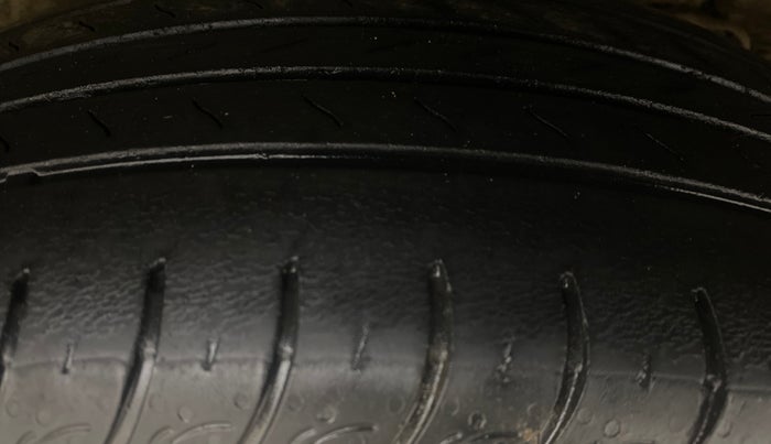 2022 KIA CARENS LUXURY PLUS 1.5 DIESEL AT 7 STR, Diesel, Automatic, 36,454 km, Left Rear Tyre Tread