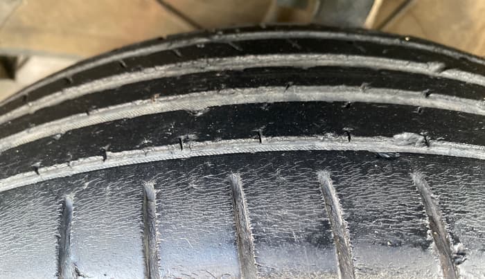 2022 Maruti Baleno DELTA PETROL 1.2, Petrol, Manual, 86,983 km, Left Front Tyre Tread