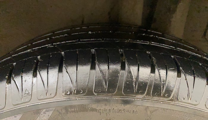 2022 KIA SONET HTX 1.5, Diesel, Manual, 73,207 km, Left Rear Tyre Tread