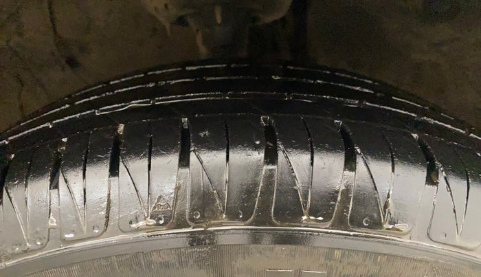 2022 KIA SONET HTX 1.5, Diesel, Manual, 73,207 km, Right Front Tyre Tread