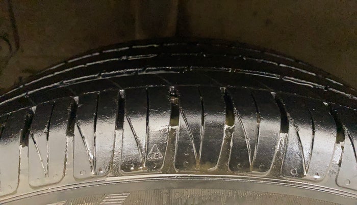 2022 KIA SONET HTX 1.5, Diesel, Manual, 73,207 km, Right Rear Tyre Tread