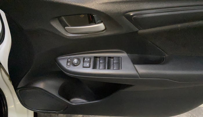 2018 Honda WR-V 1.5L I-DTEC S MT, Diesel, Manual, 69,133 km, Driver Side Door Panels Control