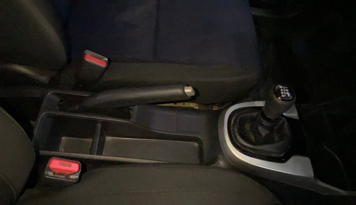 2018 Honda WR-V 1.5L I-DTEC S MT, Diesel, Manual, 69,133 km, Gear Lever