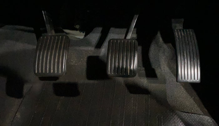 2017 Hyundai Xcent SX 1.2, Petrol, Manual, 30,577 km, Pedals