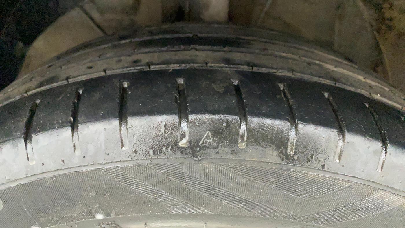 2019 Toyota Glanza G ISG, Petrol, Manual, 20,361 km, Left Front Tyre Tread