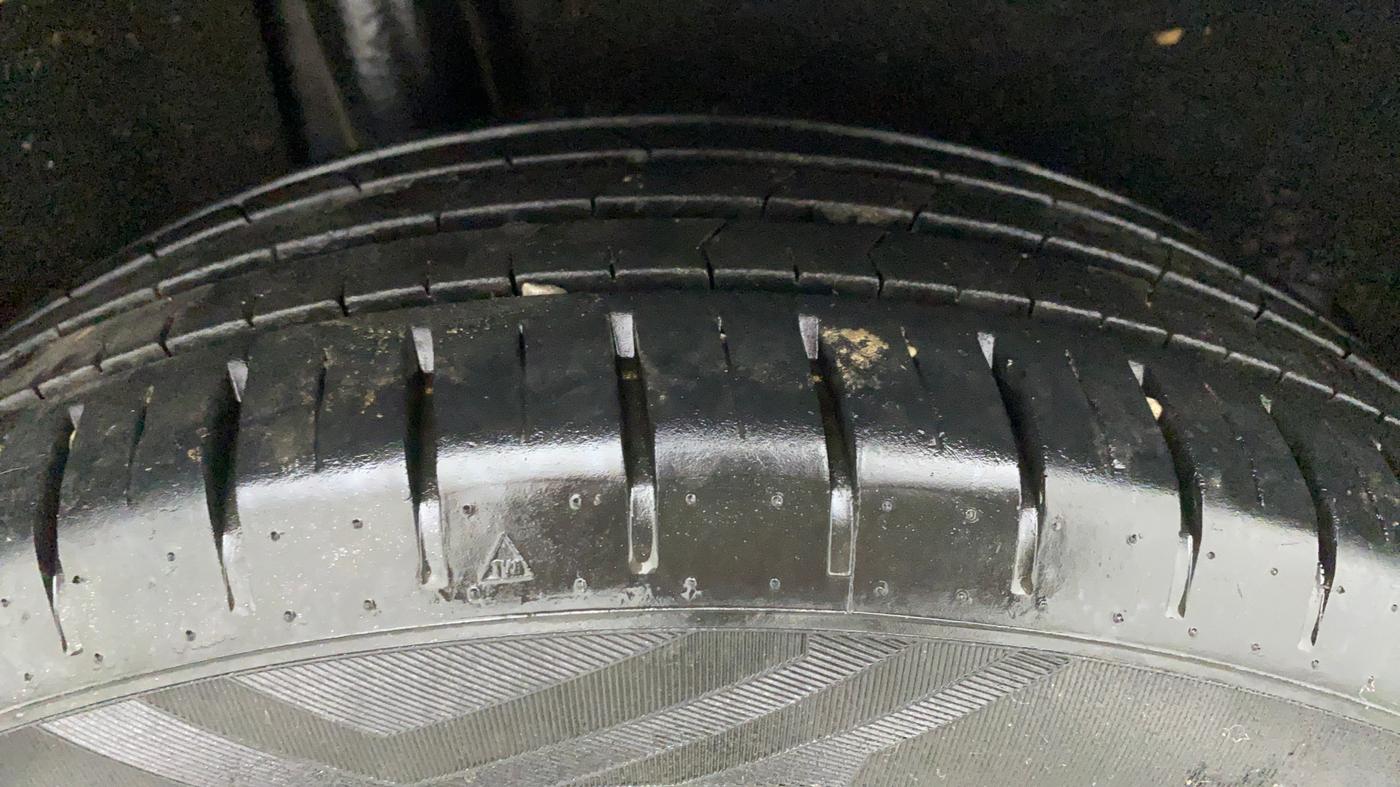 2019 Toyota Glanza G ISG, Petrol, Manual, 20,361 km, Right Rear Tyre Tread