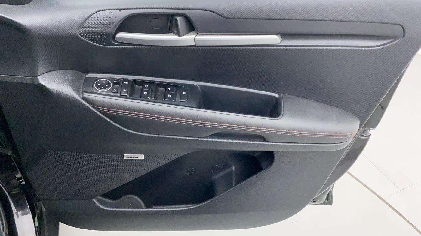 2022 KIA SONET GTX PLUS 1.5 AT, Diesel, Automatic, 27,166 km, Driver Side Door Panels Control