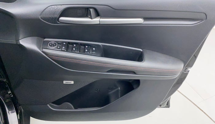 2022 KIA SONET GTX PLUS 1.5 AT, Diesel, Automatic, 27,166 km, Driver Side Door Panels Control