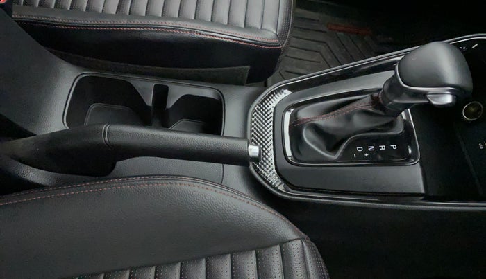 2022 KIA SONET GTX PLUS 1.5 AT, Diesel, Automatic, 27,166 km, Gear Lever