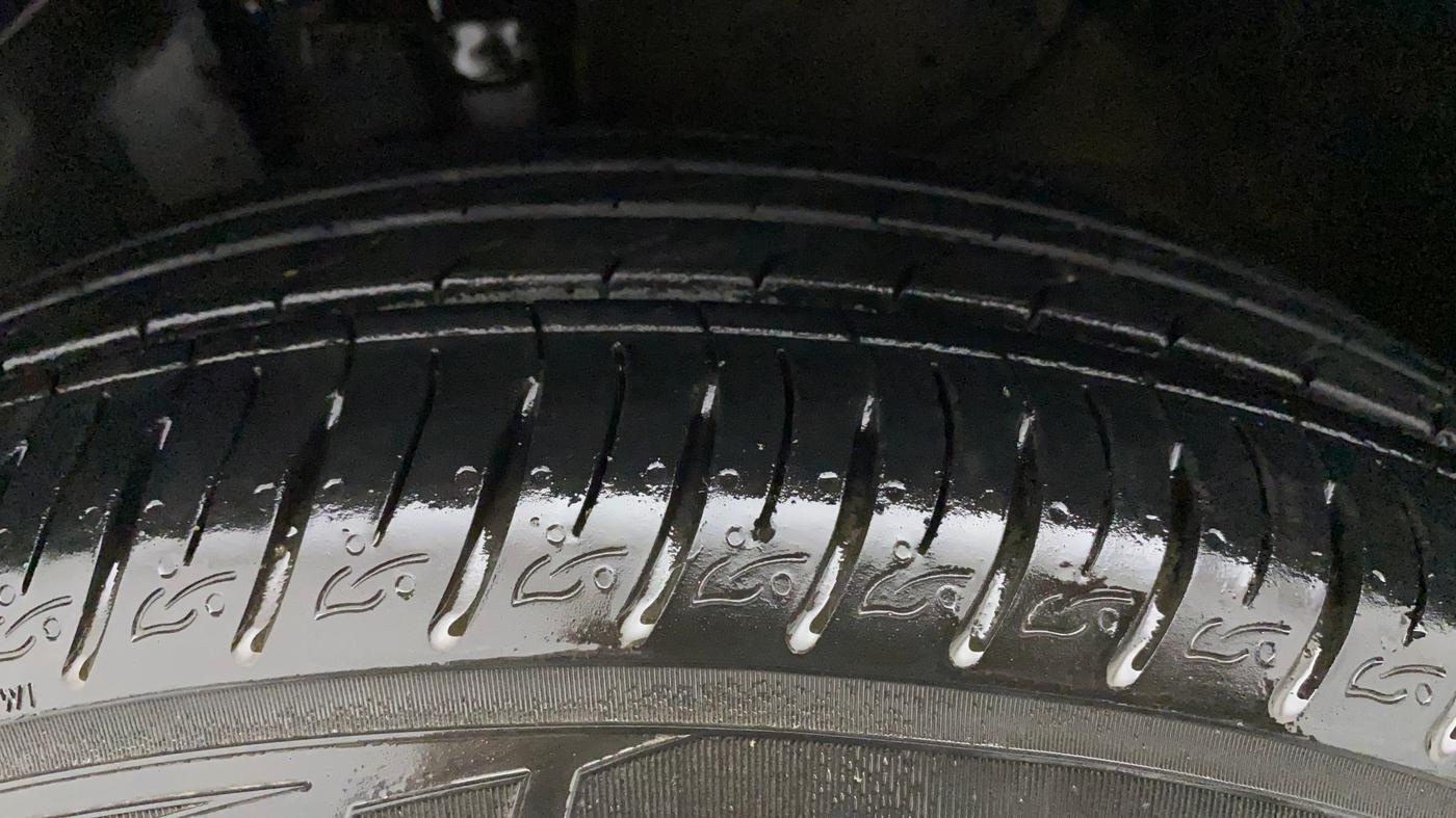 2022 KIA SONET GTX PLUS 1.5 AT, Diesel, Automatic, 27,166 km, Left Front Tyre Tread