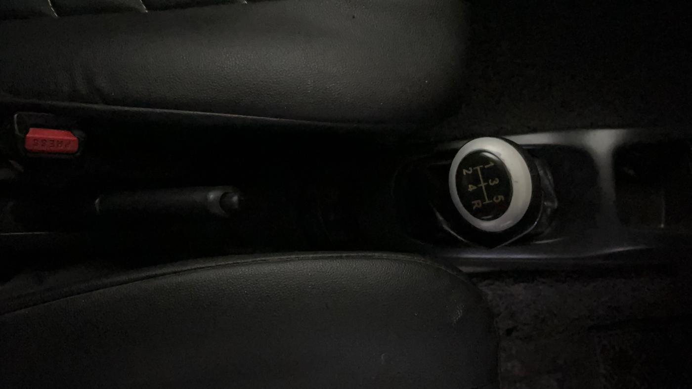 2014 Maruti Wagon R 1.0 LXI, Petrol, Manual, 87,492 km, Gear Lever