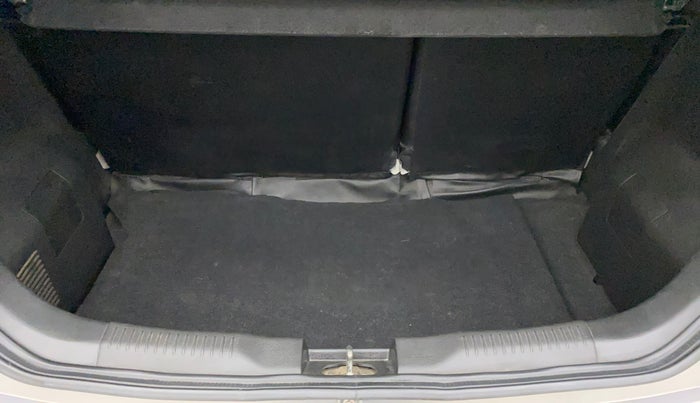 2017 Maruti IGNIS ZETA 1.2 AMT, Petrol, Automatic, 86,424 km, Boot Inside