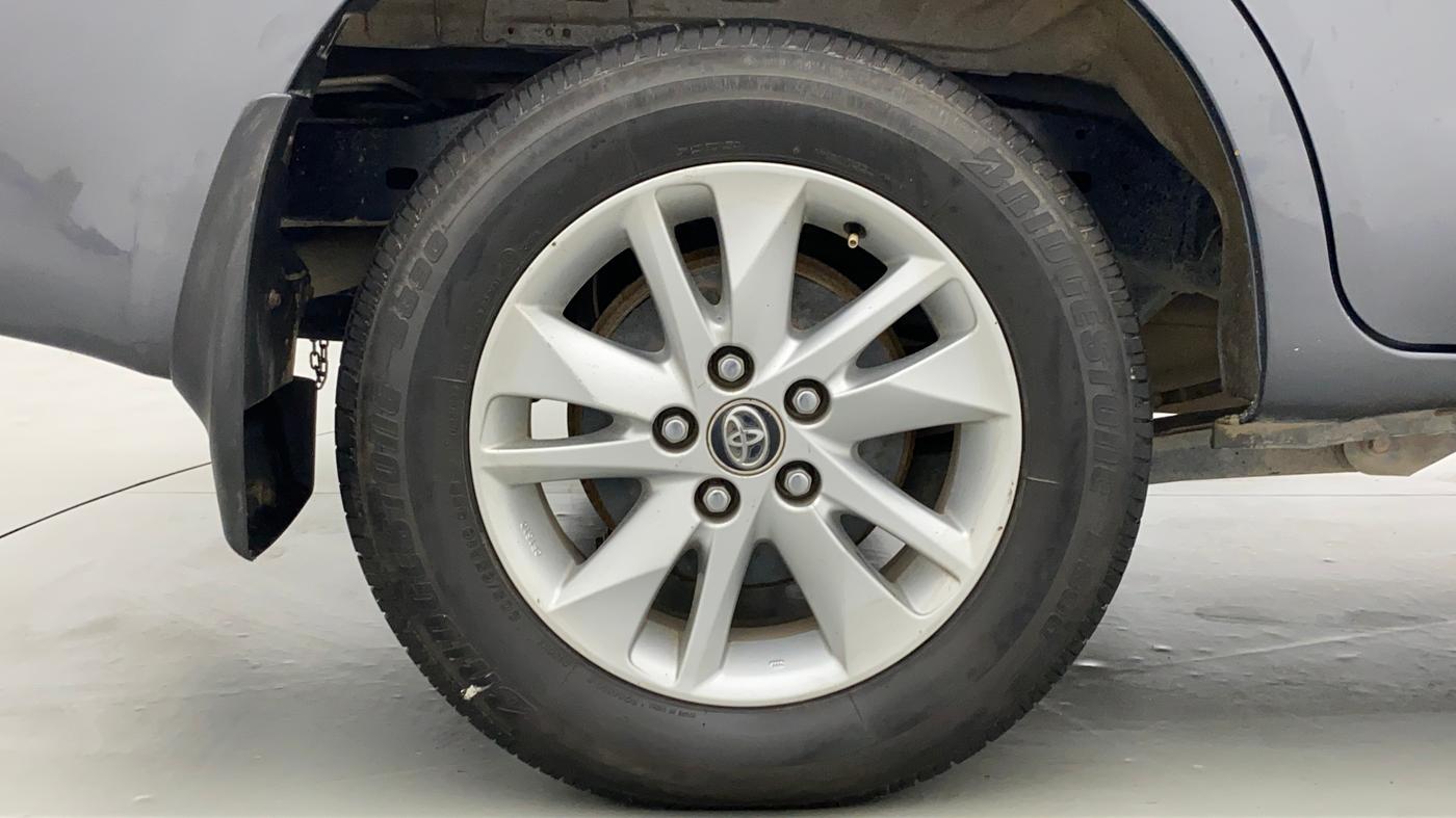 2017 Toyota Innova Crysta 2.8 ZX AT 7 STR, Diesel, Automatic, 85,182 km, Right Rear Wheel