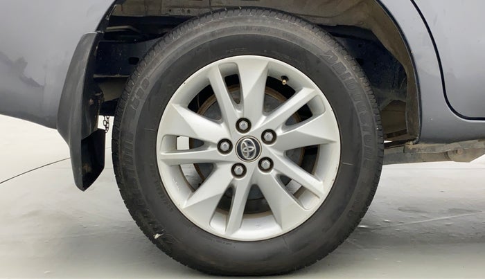 2017 Toyota Innova Crysta 2.8 ZX AT 7 STR, Diesel, Automatic, 85,182 km, Right Rear Wheel