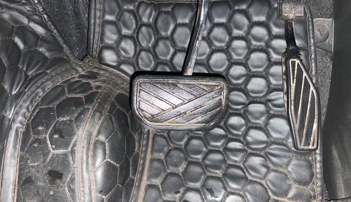 2023 Maruti JIMNY ALPHA ALL GRIP PRO AT, Petrol, Automatic, 35,759 km, Pedals