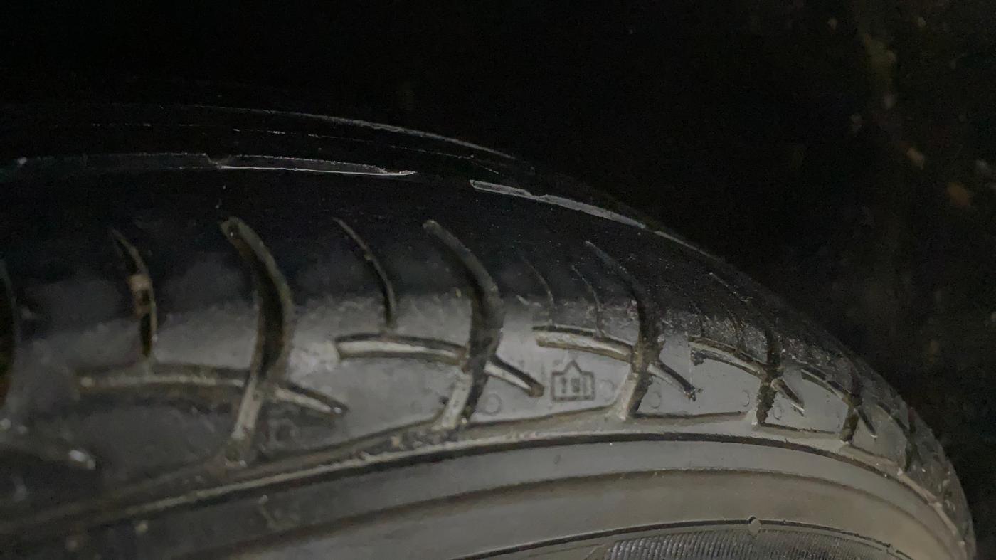2016 Maruti Baleno DELTA PETROL 1.2, Petrol, Manual, 49,538 km, Right Rear Tyre Tread