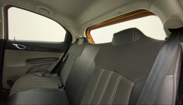 2016 Tata Tiago XZ PETROL, Petrol, Manual, 1,42,521 km, Right Side Rear Door Cabin