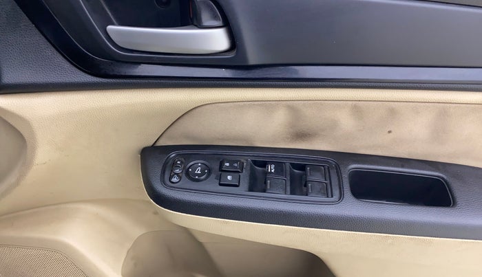 2018 Honda Amaze 1.2L I-VTEC S, Petrol, Manual, 80,731 km, Driver Side Door Panels Control