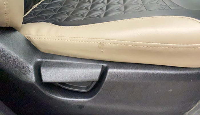 2019 Hyundai NEW SANTRO MAGNA, Petrol, Manual, 44,102 km, Driver Side Adjustment Panel
