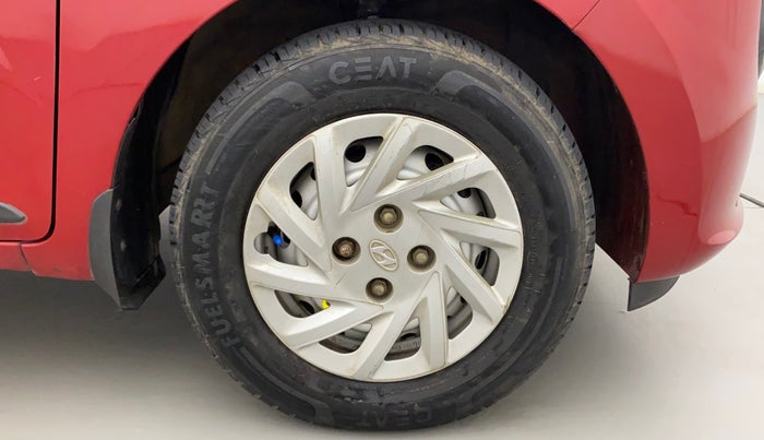 2019 Hyundai NEW SANTRO MAGNA, Petrol, Manual, 44,102 km, Right Front Wheel