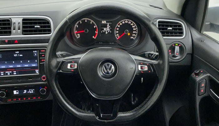 2018 Volkswagen Polo HIGHLINE PLUS 1.0 16 ALLOY, Petrol, Manual, 59,149 km, Steering Wheel Close Up
