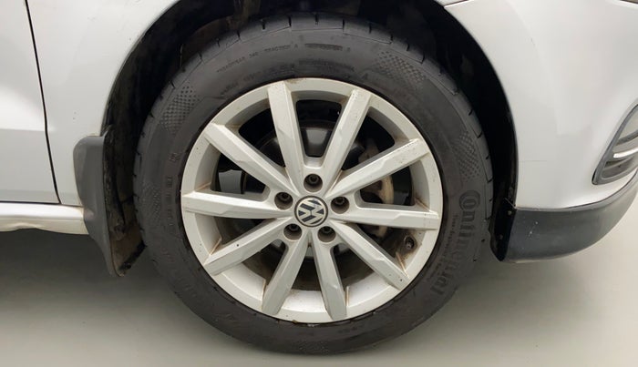 2018 Volkswagen Polo HIGHLINE PLUS 1.0 16 ALLOY, Petrol, Manual, 59,149 km, Right Front Wheel