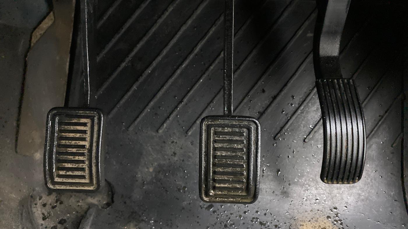 2019 Mahindra Thar CRDE 4X4 AC, Diesel, Manual, 31,375 km, Pedals