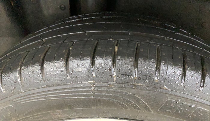 2024 MG HECTOR PLUS SAVVY PRO 1.5 TURBO CVT 6 STR, Petrol, Automatic, 43,507 km, Right Rear Tyre Tread